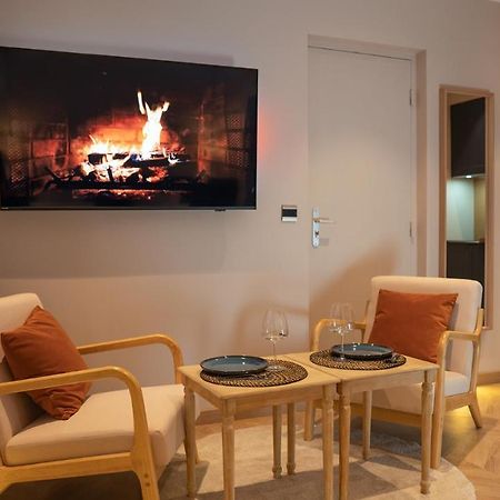 Suite De Luxe Jacuzzi Balneo,King Size Bed Collobrières Zewnętrze zdjęcie
