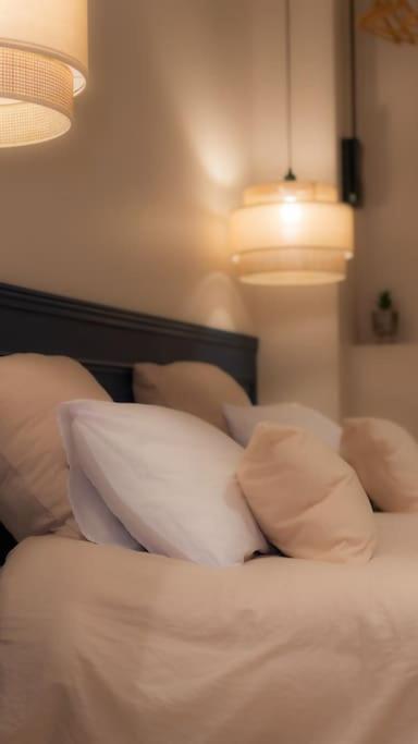 Suite De Luxe Jacuzzi Balneo,King Size Bed Collobrières Zewnętrze zdjęcie